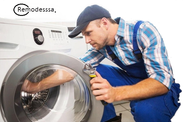 Логотип компании «Remodessa» из города Одесса.