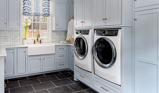 Логотип компании «PralniZhytomyr» из города Житомир.